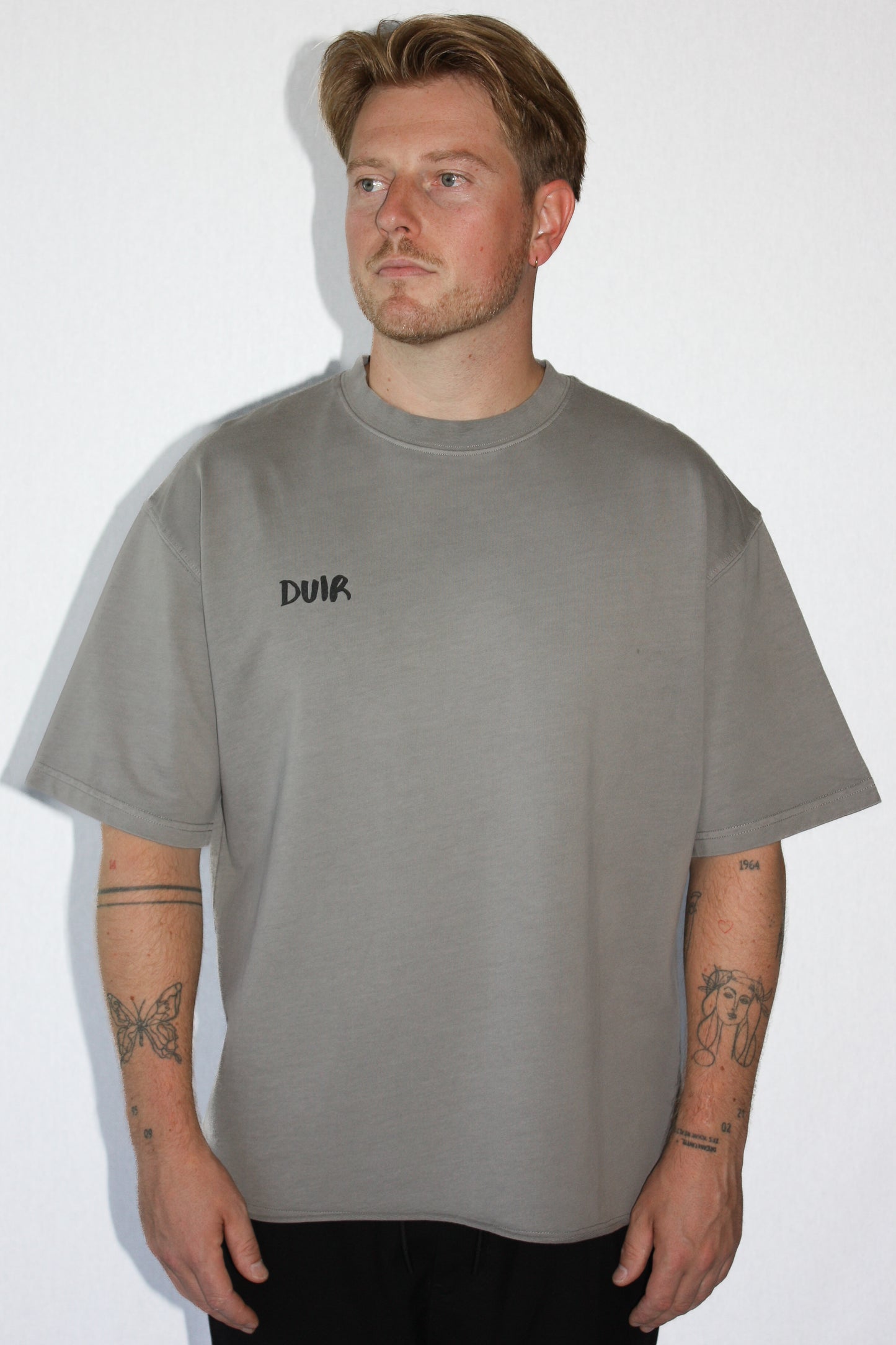 Signature T-shirt - Light Grey